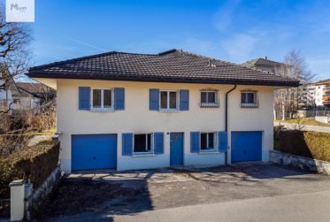 Opportunité unique à Bulle: Maison individuelle avec deux appartements indépendants et jardin enchanté vue Moléson!