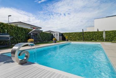 Splendide villa individuelle contemporaine avec piscine dans un quartier résidentiel de standing !