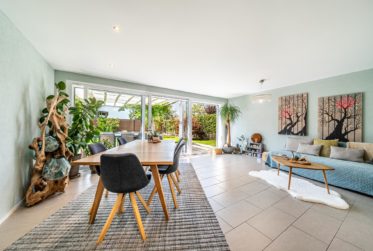 Charmante villa individuelle de 5.5 pièces avec jardin et piscine – Votre havre de paix vous attend !