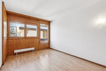 Découvrez ce splendide appartement de 2.5 pièces avec balcon, au cœur de Villars