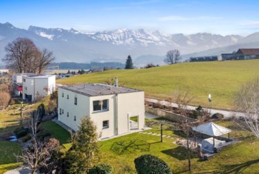 Splendide villa de 5.5 pièces dans un quartier paisible et très recherché !