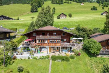 Chalet mitoyen en triplex jouissant d'une situation exceptionnelle