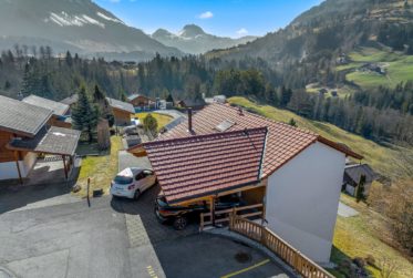 SPLENDIDE CHALET 5.5 PIÈCES AVEC SITUATION EXCEPTIONNELLE !