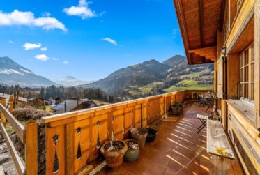 SPLENDIDE CHALET 5.5 PIÈCES AVEC SITUATION EXCEPTIONNELLE !
