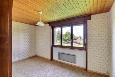 Très belle villa individuelle à Siviriez – Grand jardin, volumes généreux et potentiel à révéler