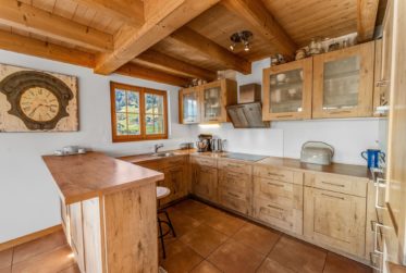 SPLENDIDE CHALET 5.5 PIÈCES AVEC SITUATION EXCEPTIONNELLE !