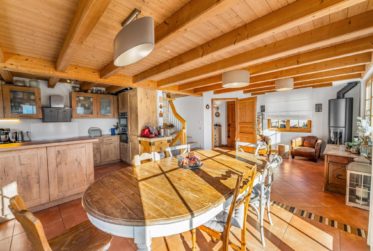 SPLENDIDE CHALET 5.5 PIÈCES AVEC SITUATION EXCEPTIONNELLE !