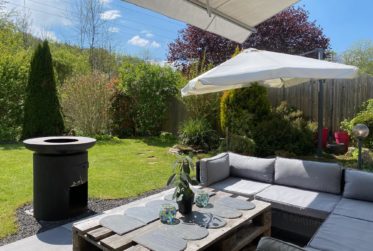 Un havre de paix au centre de Marly, Maison de 5,5 pièces avec beau jardin le long de la Gérine