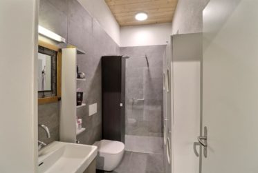 Appartement 4,5 pièces au rez-de-jardin d'une ferme totalement rénovée