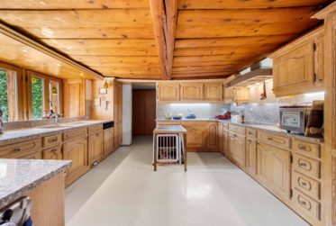 Somptueux appartement triplex de 8.5 pièces dans une ferme rénovée classée, au cœur de Marsens