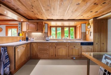 Somptueux appartement triplex de 8.5 pièces dans une ferme rénovée classée, au cœur de Marsens