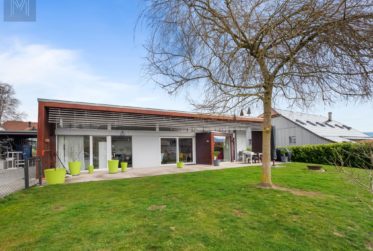 Magnifique villa d'architecte de 5.5 pièces sur un niveau – Confort, modernité et cadre idyllique