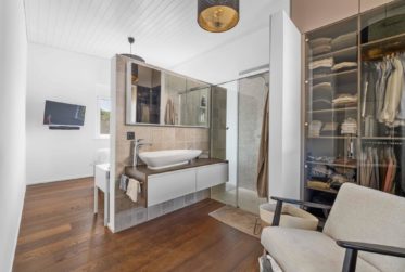 Somptueuse villa individuelle moderne et élégante avec piscine