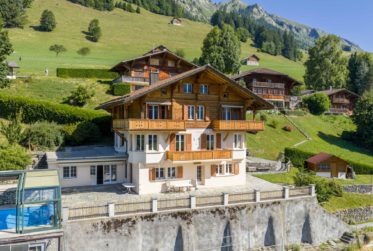 Chalet d’exception avec piscine au cœur des Alpes vaudoises