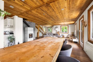 Superbe chalet rénové avec vue panoramique et ensoleillement optimal
