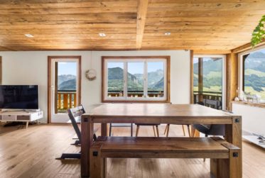 Superbe chalet rénové avec vue panoramique et ensoleillement optimal