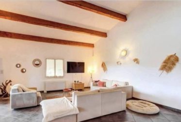 Villa de charme en Corse, côté oriental – Vue montagnes, piscine & calme absolu