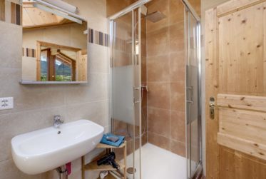 SPLENDIDE CHALET 5.5 PIÈCES AVEC SITUATION EXCEPTIONNELLE !