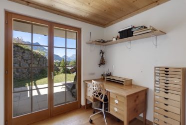 SPLENDIDE CHALET 5.5 PIÈCES AVEC SITUATION EXCEPTIONNELLE !