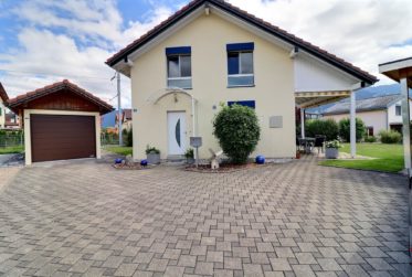 Harmonie entre nature et confort – belle villa individuelle de 5.5 pièces