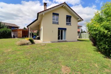 Harmonie entre nature et confort – belle villa individuelle de 5.5 pièces