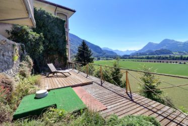 Magnifique maison villageoise jouissant d'une vue exceptionnelle