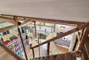 Splendide immeuble historique du 15ᵉ siècle avec local commercial et appartements