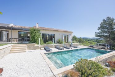 Superbe propriété à Saint-Pantaléon - Un équilibre parfait entre nature, design et authenticité