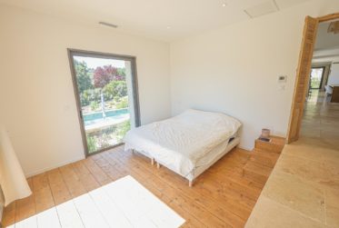 Superbe propriété à Saint-Pantaléon - Un équilibre parfait entre nature, design et authenticité