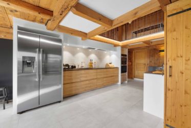 Ferme exceptionnelle de caractère entièrement rénovée au cœur de la campagne fribourgeoise