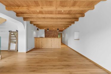 Ferme exceptionnelle de caractère entièrement rénovée au cœur de la campagne fribourgeoise