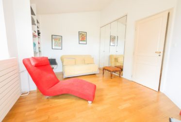 Villa d’exception à Gordes, alliant charme provençal et architecture contemporaine