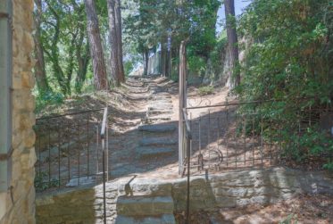 Magnifique propriété à rénover avec piscine à Ménerbes au coeur du Luberon !