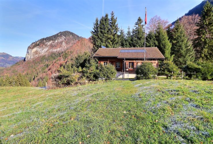 Un joyau rare au cœur des montagnes fribourgeoises - magnifique chalet dans la Vallée du Motélon