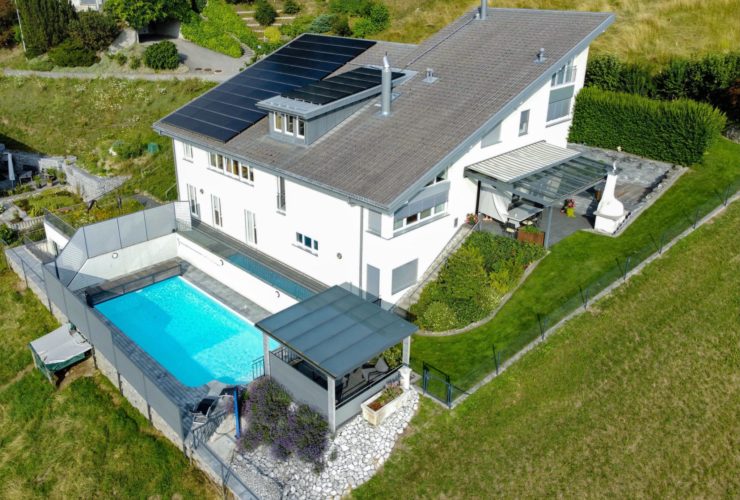 SUPERBE VILLA AVEC PISCINE – EMPLACEMENT ET PANORAMA D’EXCEPTION