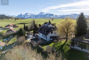 Villa individuelle exceptionnelle de 9.5 pièces – Un cadre de vie rare au cœur de la Gruyère