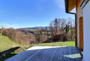 Charmante maisonnette individuelle en PPE avec vue panoramique exceptionnelle !