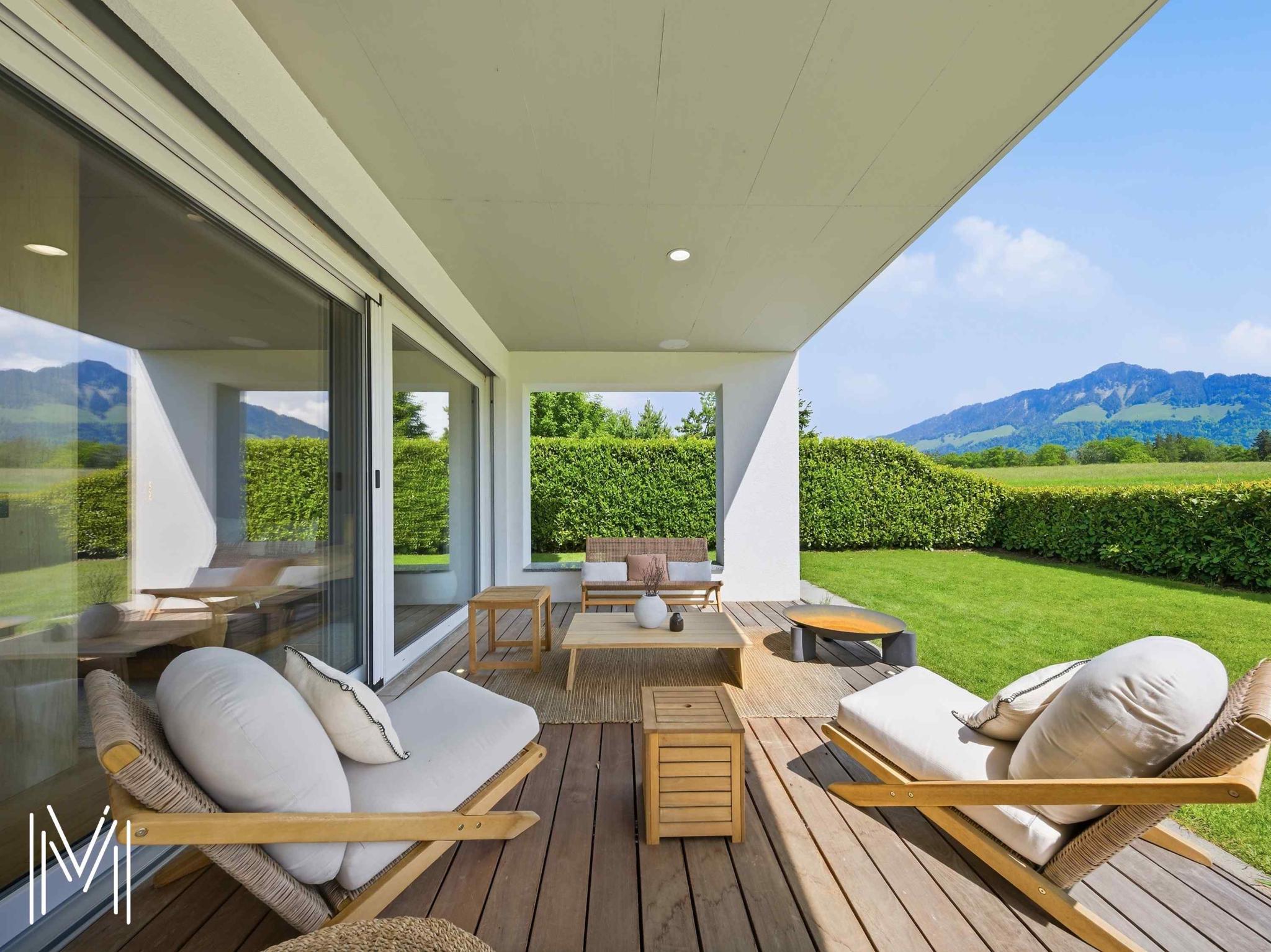Un écrin d’exception au cœur de la Gruyère – Élégant appartement haut de gamme de 4,5 pièces avec jardin privatif