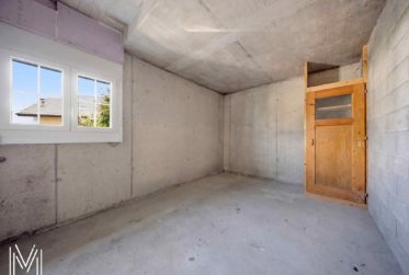 Villa d'exception de 6,5 pièces dans un quartier calme résidentiel avec vue exceptionnelle !