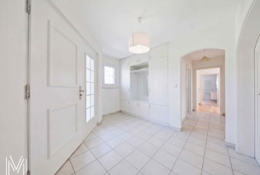 Villa d'exception de 6,5 pièces dans un quartier calme résidentiel avec vue exceptionnelle !