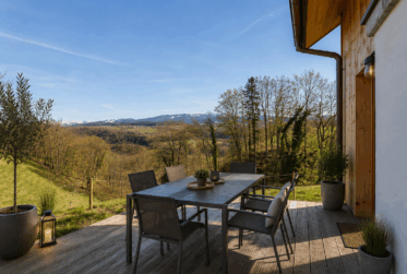 Charmante maisonnette individuelle en PPE avec vue panoramique exceptionnelle !