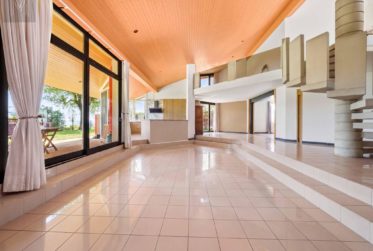 Élégance architecturale & panorama d’exception – Une propriété hors du commun