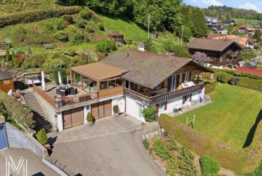 Chalet individuel au cœur de la Gruyère, entre panorama à couper le souffle et art de vivre authentique !