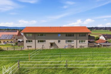 Appartement en attique de 4.5 pièces avec vue panoramique sur la campagne sans vis-à-vis !