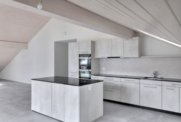 SUPERBE ATTIQUE 5,5 PIECES !!!