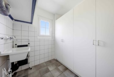 Villa d'exception de 6,5 pièces dans un quartier calme résidentiel avec vue exceptionnelle !