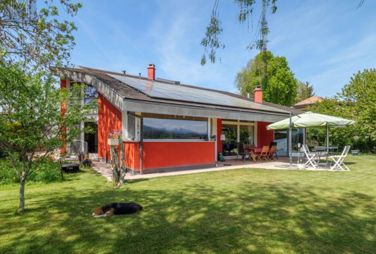 Grande maison d'architecte modulable, conçue pour une ou deux habitations indépendantes.