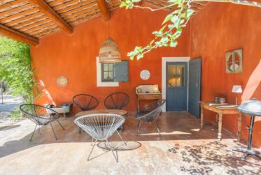 Elégante propriété au charme provençal au coeur du Lubéron, cadre exceptionnel !
