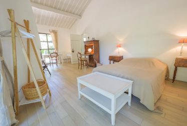 Elégante propriété au charme provençal au coeur du Lubéron, cadre exceptionnel !