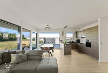 Magnifique appartement en attique de 5.5 pièces, avec vue et situation exceptionnelles à quelques minutes du centre-ville !